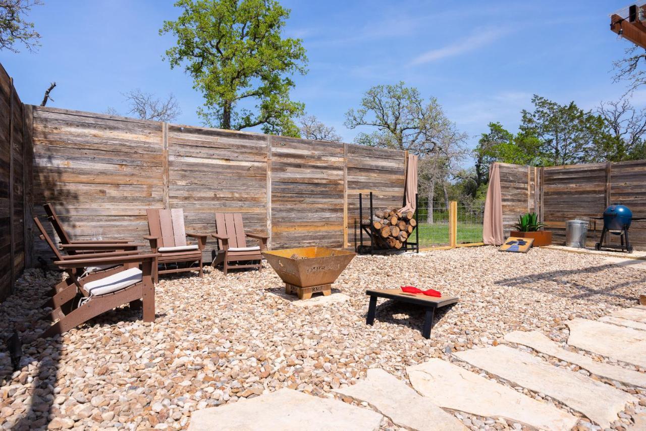 Romantic Tiny Luxury Retreat W Heated Pool, Sauna N Outdoor Shower In Wimberley 10 Acres Villa Esterno foto