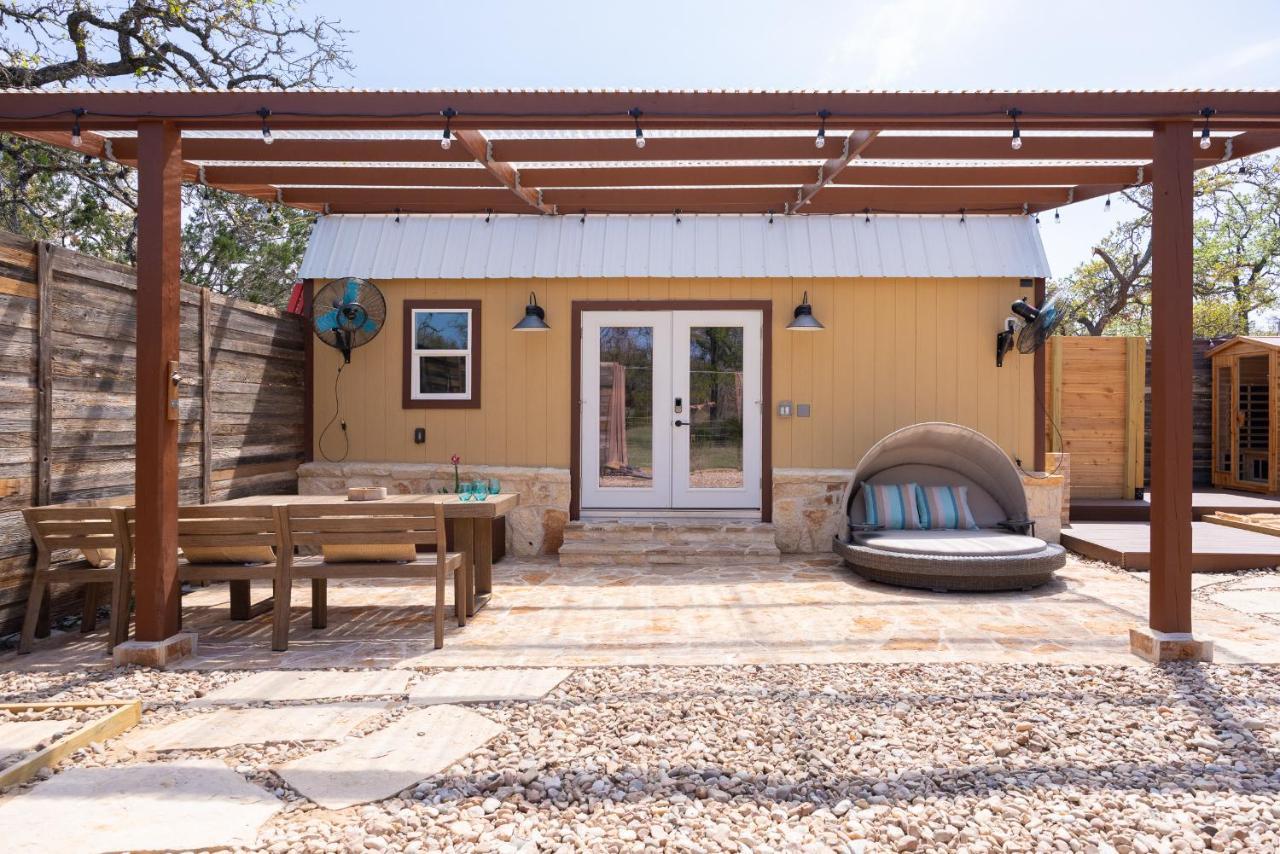 Romantic Tiny Luxury Retreat W Heated Pool, Sauna N Outdoor Shower In Wimberley 10 Acres Villa Esterno foto