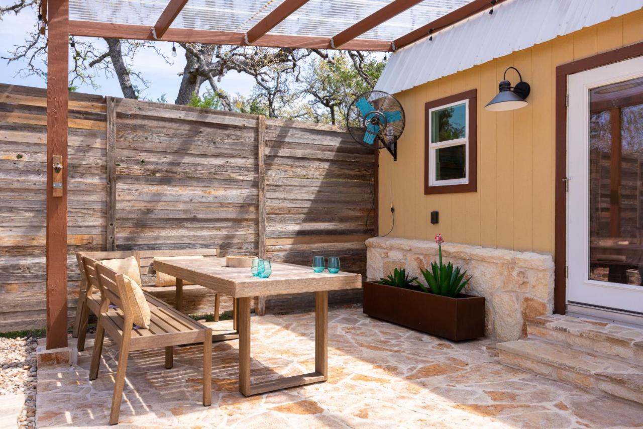 Romantic Tiny Luxury Retreat W Heated Pool, Sauna N Outdoor Shower In Wimberley 10 Acres Villa Esterno foto