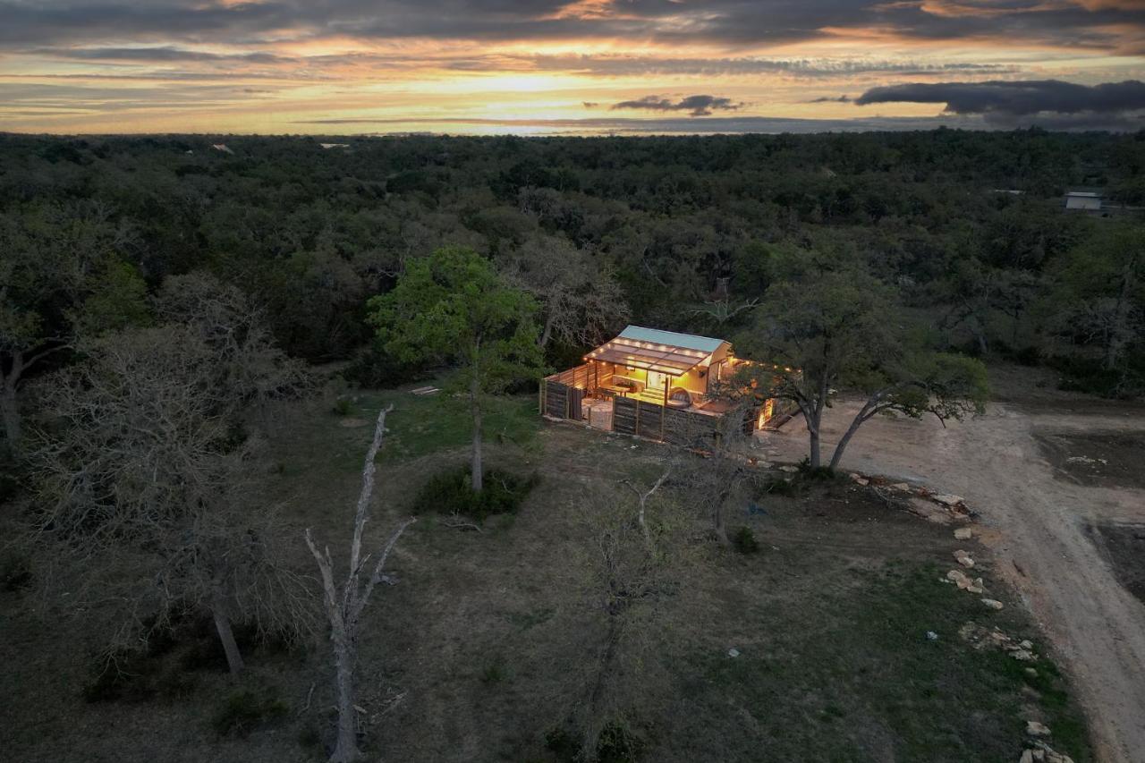 Romantic Tiny Luxury Retreat W Heated Pool, Sauna N Outdoor Shower In Wimberley 10 Acres Villa Esterno foto