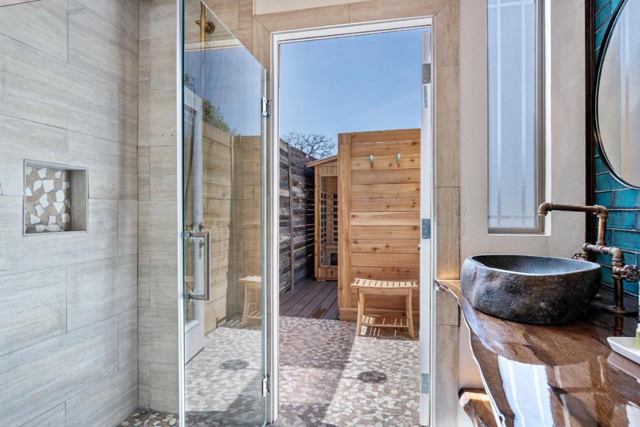 Romantic Tiny Luxury Retreat W Heated Pool, Sauna N Outdoor Shower In Wimberley 10 Acres Esterno foto