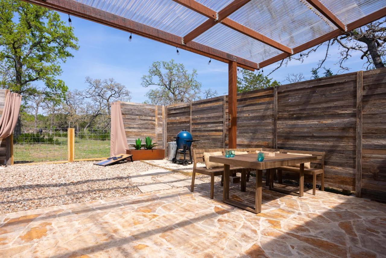 Romantic Tiny Luxury Retreat W Heated Pool, Sauna N Outdoor Shower In Wimberley 10 Acres Villa Esterno foto