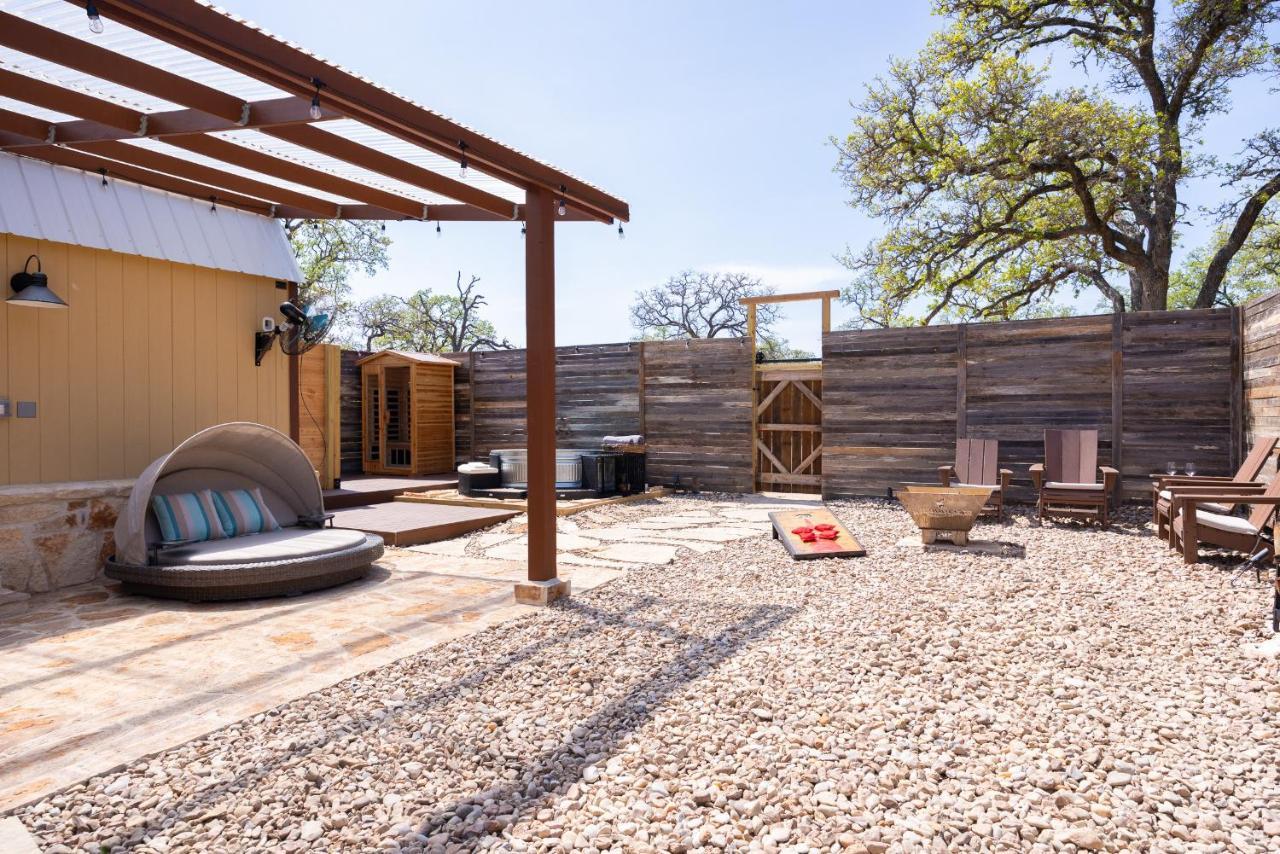 Romantic Tiny Luxury Retreat W Heated Pool, Sauna N Outdoor Shower In Wimberley 10 Acres Villa Esterno foto